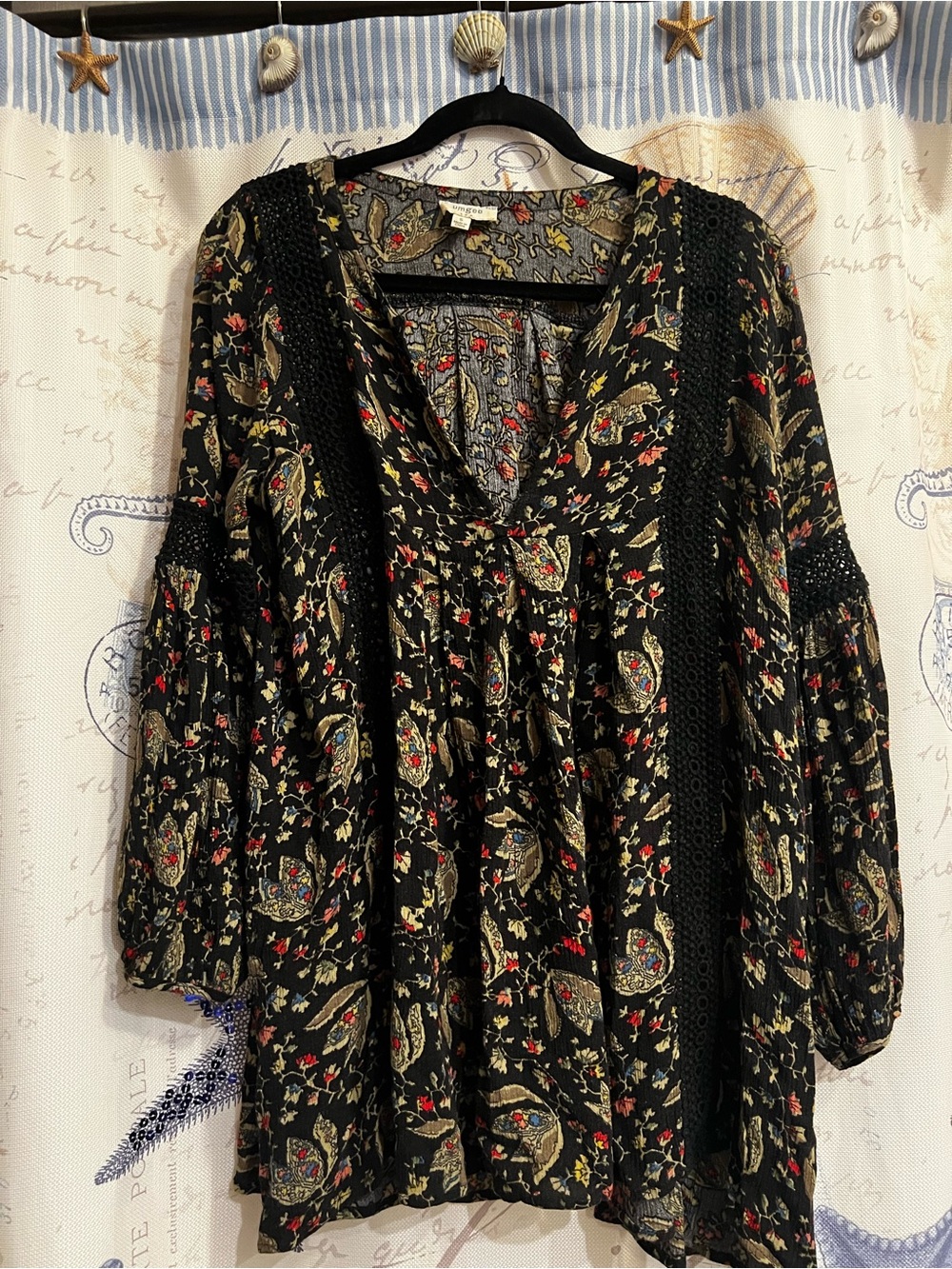 UMGEE oversized Black Floral V-Neck Peasant Top - Women